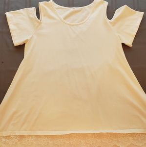 Cold shoulder, tunic